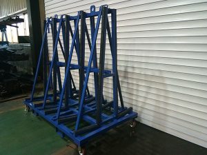 Is Your ＂Economy＂ Glass Storage Rack Silently Destroying Your Inventory?