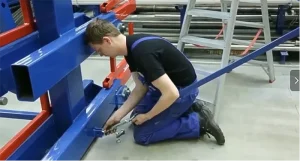 Laser tube cutting machine material storage