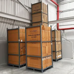 Warehouse stackable pallets